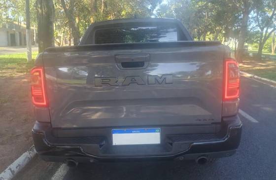 RAM RAMPAGE 2.0 HURRICANE 4 TURBO GASOLINA R/T 4X4 AUTOMÁTICO
